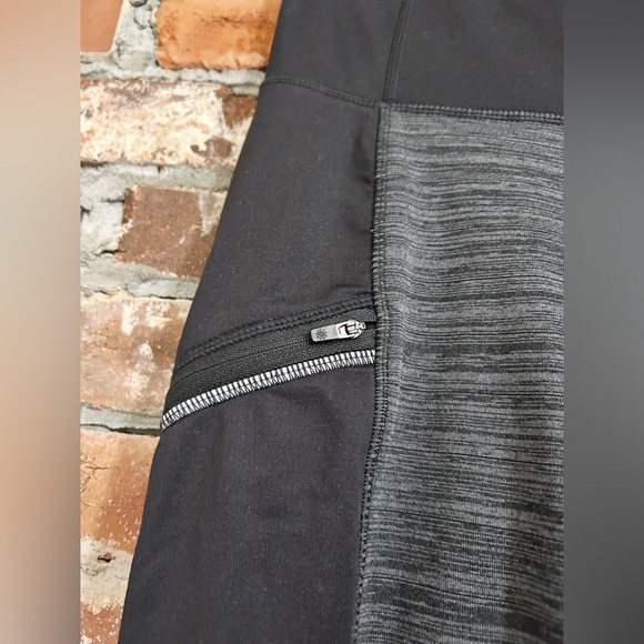 Athleta Fleece Black and Gray Leggings Size XS - Picture 3 of 11